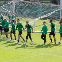 Al completo para medirse a un Levante plagado de bajas