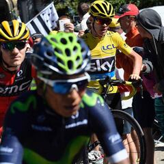 Unzué: “Nairo se agarró para no caerse en el embudo”