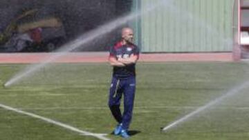 Paco J&eacute;mez, en un entrenamiento.