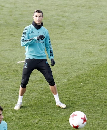 El entrenamiento del Madrid antes de volver a la Copa