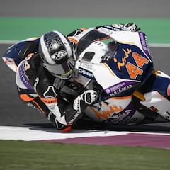 Canet ya da espectáculo: salvada y mejor crono en el FP3