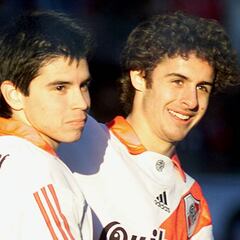 Saviola postuló a Aimar como sucesor de Gallardo