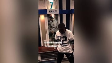 El hermano de Vinicius imita el  'Sííííuu' de Cristiano en el Bernabéu