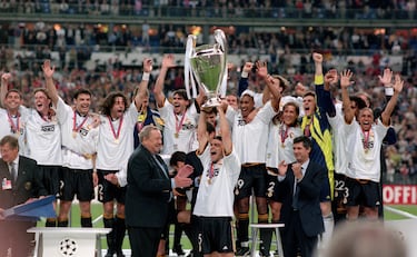 El 24 de mayo del año 2000 el Real Madrid ganó su octava Copa de Europa tras vencer al Valencia en París. El último campeón europeo del siglo XX, el dominador de la competición. 