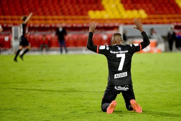 América logró su título 15 de Liga en la historia del FPC. El equipo de Juan Cruz Real perdió 0-2 ante los cardenales en Bogotá, pero ganó el trofeo tras quedarse 3-2 con el marcador global. 