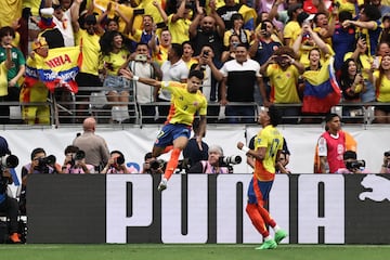 La Selección Colombia venció 3-0 a Costa Rica en el State Farm Stadium y aseguró su clasificación a la siguiente fase de la Copa América.