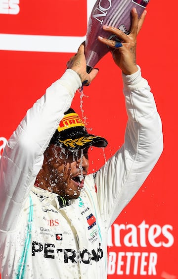 Lewis Hamilton celebró su sexto título mundial.