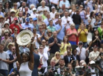 Serena Williams gana la final de Wimbledon de Contra la alemana Angelique Kerber en dos set 7-5 y 6-3