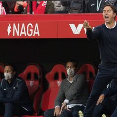 Lopetegui: "Las decisiones nos complicaron aún más el partido"