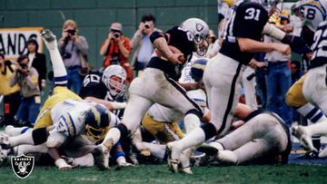 Los Raiders de Oakland se convirtieron en el primer equipo comodín en la historia de la NFL en contender por el Super Bowl al derrotar a San Diego.