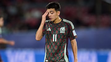 Gilberto Mora of Mexico during FIFA U-20 Mens World Cup Chile 2025 match between Mexico (Mexican National Team ) and Argentina as part Quarter-final at Nacional Julio Martinez Pradanos Stadium, on October 11, 2025 in Santiago, Chile.