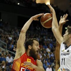 Sergio pierde competencia en unos Sixers en los que aterriza el ex del Barça Tibor Pleiss