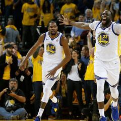 Durant, Klay y Green (16+15+11) se divierten a la espera de Curry