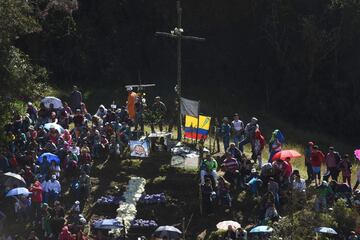 Homenaje en honor a las víctimas del accidente aéreo, en Antioquia, Colombia.