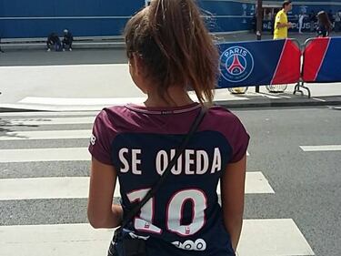 Los aficionados del PSG se ríen del "se queda" de Piqué