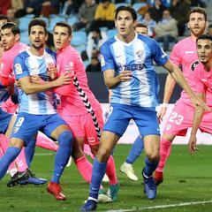 El Málaga gana con lío