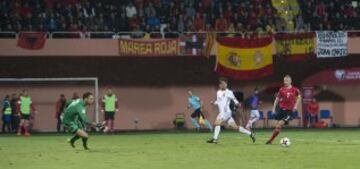 0-1.David Silva asistió a Diego Costa para que anotase el primer gol.