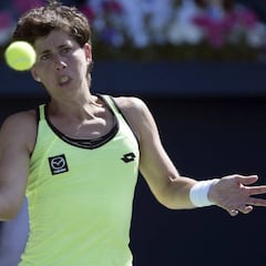 Carla Suárez da cuenta de Sara Sorribes y se mete a cuartos