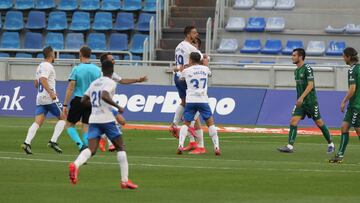 El Tenerife aguanta contra las adversidades en el Heliodoro