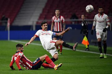 Jesús Navas y Yannick Carrasco.