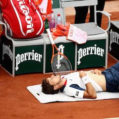 Carreño abandona y Nadal se las verá con Thiem en semifinales