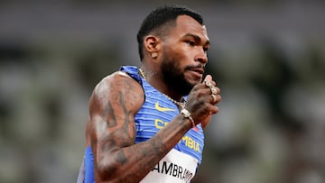 AMDEP1634. BOGOTÁ (COLOMBIA), 22/06/2022.- Fotografía de archivo del colombiano Anthony Zambrano compitiendo en las semifinales masculinas de 400m de atletismo durante los Juegos Olímpicos 2020, el 2 de agosto de 2021, en el Estadio Olímpico de Tokio (Japón). Los Juegos Bolivarianos de Valledupar marcarán el inicio del ciclo olímpico del colombiano Anthony Zambrano, un camino hacía París 2024 que el subcampeón de los 400 metros de Tokio 2020 busca arrancar con el pie derecho en su casa, ante el público de la región de la que es oriundo. EFE/Juan Ignacio Roncoroni/Archivo