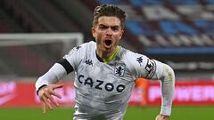 Jack Grealish, jugador del Aston Villa, celebra un gol con los Villanos durante un partido de Premier League.