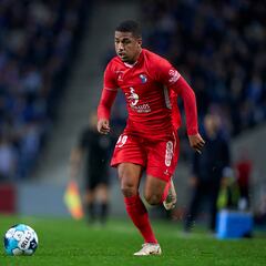 Lino no pasa desapercibido