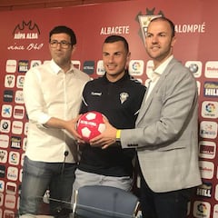 Karim Azamou: "Estoy muy contento de llegar al Albacete"