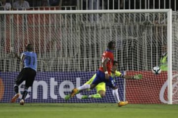 Chile cierra el a&ntilde;o futbol&iacute;stico ante Uruguay en el Monumentak y aqu&iacute; los detalles en im&aacute;genes.