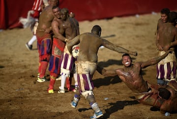 Las imágenes más salvajes del Calcio Storico Fiorentino