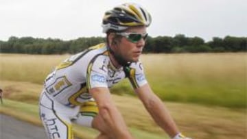 Cavendish hace doblete en la etapa más larga