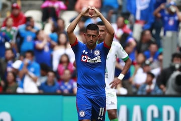 La cima le corresponde a un solo equipo esta jornada y ese es Cruz Azul. Pese a haberse quedado con un jugador menos unos minutos por la expulsión de Gerardo Flores, ‘La Máquina’ volvió a mostrar su nueva actitud y se puso al frente con gol de Elías Hernández. Posteriormente, cuando el partido se igualó en expulsiones, León no tuvo nada que hacer frente a un equipo celeste que ha demostrado este semestre una capacidad importante de juego. Es por eso que se mantienen invencibles en lo que va de este semestre 