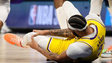 Lakers' All-Star Davis 'heard something pop' upon knee injury