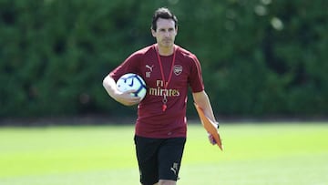 Emery entrenando.