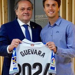 Guevara renueva con la Real Sociedad y sube al primer equipo