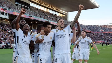 Los jugadores del Real Madrid celebran el gol de Bellingham contra el Barcelona en el último Clásico de Liga.