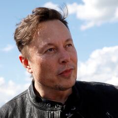 Elon Musk revela “un terrible hábito”: “Supongo que muchos lo hacen”