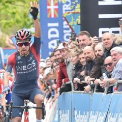 Daniel Felipe Martínez: "Venía con buenas piernas y sabía que la llegada picaba hacia arriba"