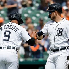 Detroit Tigers take advantage of Pirates errors to win Game 1