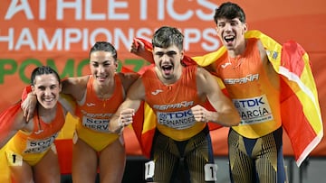 Paula Sevilla, Blanca Hervas, Markel Fernandez y David García Zurita.