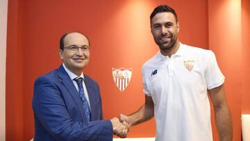 Oficial: Sirigu ya es del Sevilla