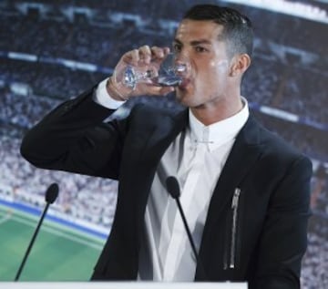 Cristiano Ronaldo será jugador blanco hasta 2021.