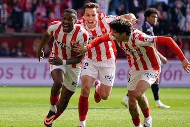 Otro que llega al tramo importante de la temporada en un gran momento es Otero. El colombiano marcó uno de los mejores del curso, con una chilena. Además dio otro gol. Lleva cinco goles en los últimos seis partidos.