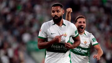 Mourad destroza la roca de Lisci