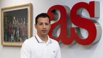 El Seleccionador de Guinea Ecuatorial, Ángel López, en su visita al Diario AS.