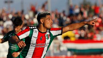 Futbol, Palestino vs Audax Italiano
Fecha 1, campeonato Nacional 2023.
El jugador de Palestino Maximiliano Diaz celebra su gol contra Audax Italianodurante el partido por la primera division disputado en el estadio La Cisterna.
Santiago, Chile.
21/01/2023
Dragomir Yankovic/Photosport

Football, Palestino vs Audax Italiano
1st date, 2023 National Championship.
PalestinoÕs player Maximiliano Diaz celebrates his goal against Audax Italiano during the first division match held at La Cisterna stadium.
Santiago, Chile.
21/01/2023
Dragomir Yankovic/Photosport