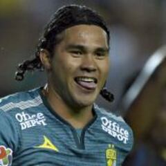 Para las Chivas es más caro Gullit Peña que Lionel Messi