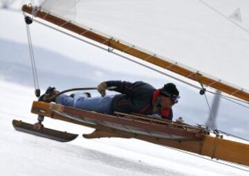 Los amantes de la vela sobre hielo han podido disfrutar más tiempo del río Hudson helado debido al duro invierno que ha padecido el noreste de EEUU.