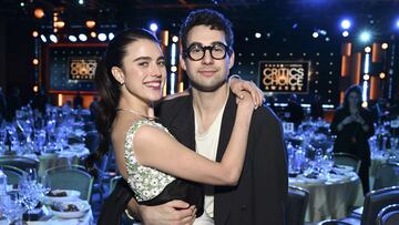 El productor e integrante de Bleachers, Jack Antonoff, y la actriz Margaret Qualley se casan en una boda llena de celebridades: Taylor Swift y más.